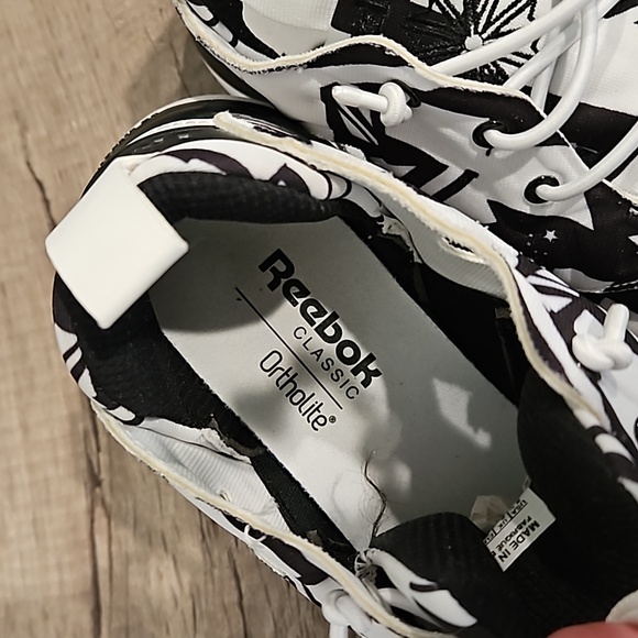 Reebok FuryLite Patterned Sneakers - Picture 2 of 4